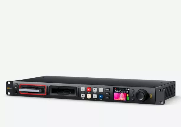 Blackmagic HyperDeck Studio 4K Pro, This extremely powerful Ultra HD model records and plays H.264/5, ProRes and DNx files in all SD, HD and Ultra HD standards up to 2160p60